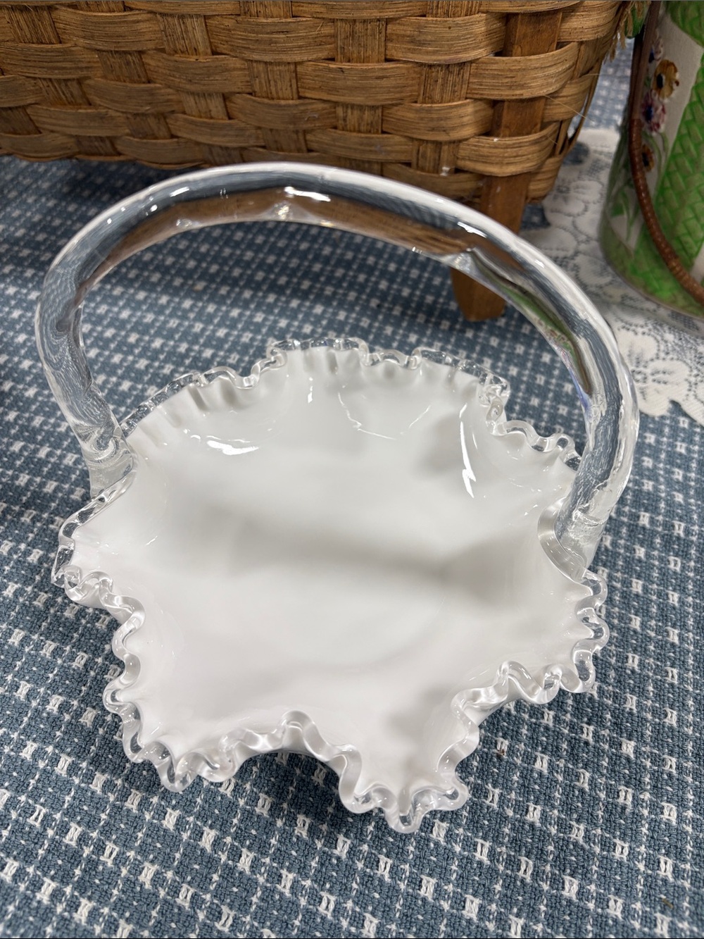 Fenton Silver Crest white milk glass basket, featuring a ruffled clear edge - Picture 2 of 4
